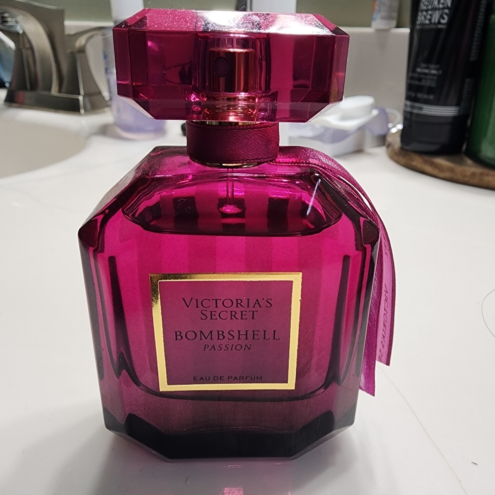 Victoria secret bombshell passion